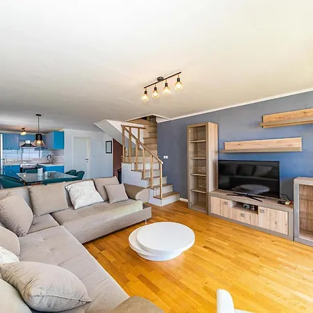 Lägenhet City Apartment