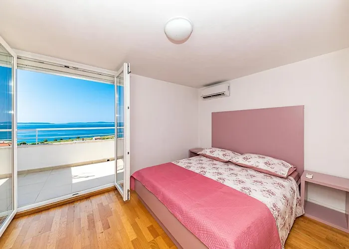City Apartment Split